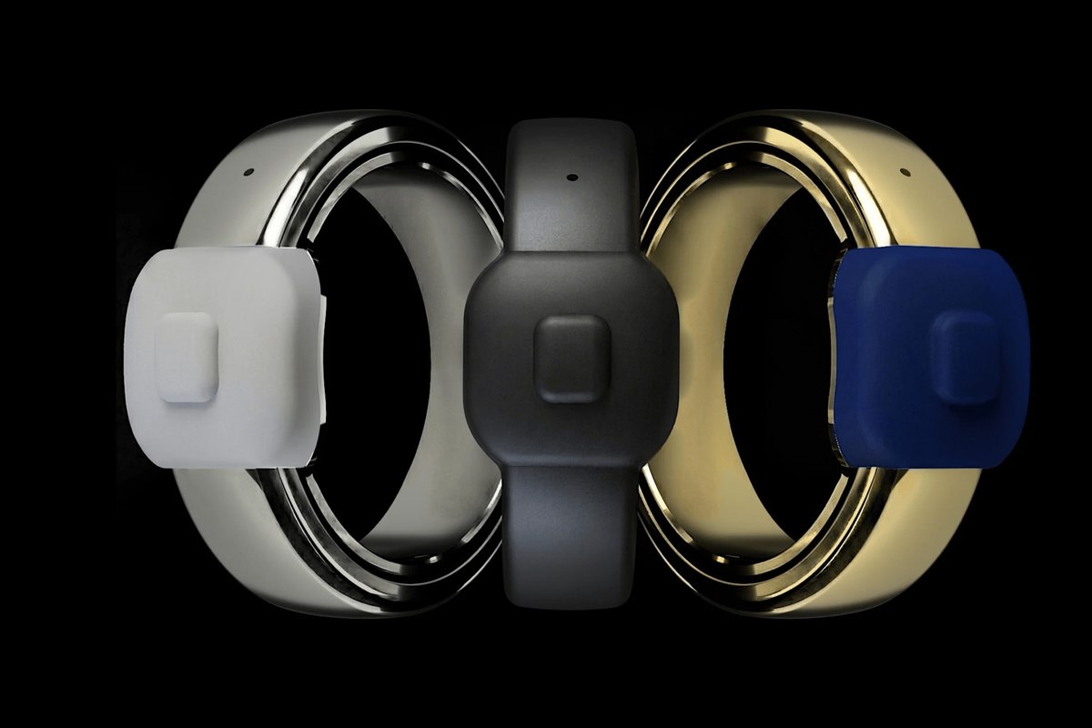 Pebble представила кольцо для голосовых заметок Index 01 без мониторинга здоровья и других умных функций Оно оснащено микрофоном и кнопкой для его активации Записи расшифровываются через мобильное приложение Кольцо нельзя заряжать Оно работает от батарейки и рассчитано примерно на два года умеренного использования vc ru tech 2641613