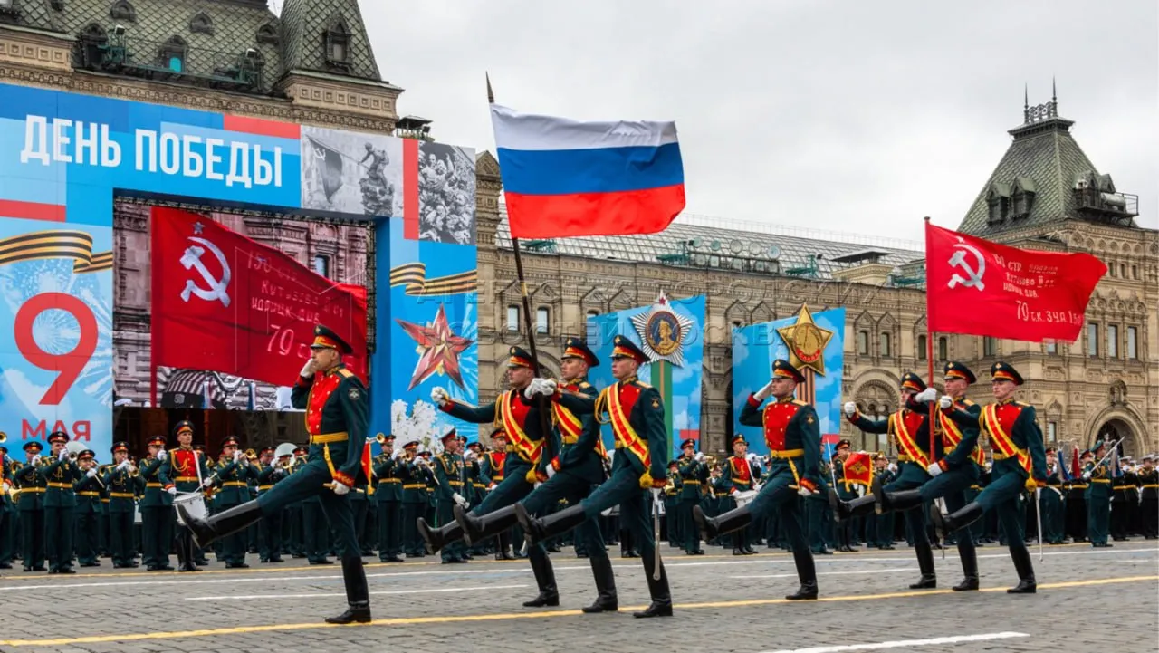 Победа81 Опубликован список глав иностранных делегаций прибывающих в Москву на празднование 81 летней годовщины Дня Победы Президент Республики Абхазия Бадра Гунба с супругой Президент Республики Беларусь Александр Лукашенко Президент Лаосской Народно Демократической Республики Тхонглун Сисулит Верховный правитель Малайзии султан Ибрагим Председатель Правительства Словацкой Республики Роберт Фицо Президент Республики Южная Осетия Алан Гаглоев Президент Республики Сербской Босния и Герцеговина Синиша Каран Председатель Народной скупщины Республики Сербской Ненад Стевандич с супругой Председатель партии Союз независимых социал демократов Республики Сербской Милорад Додик с супругой