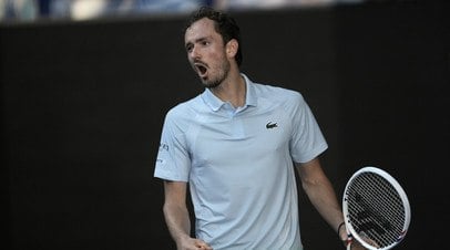 Медведев в пяти сетах обыграл 418-ю ракетку мира и вышел во второй круг Australian Open   Российский теннисист Даниил Медведев вышел во второй круг Открытого чемпионата Австралии — 2025.  Читать далее