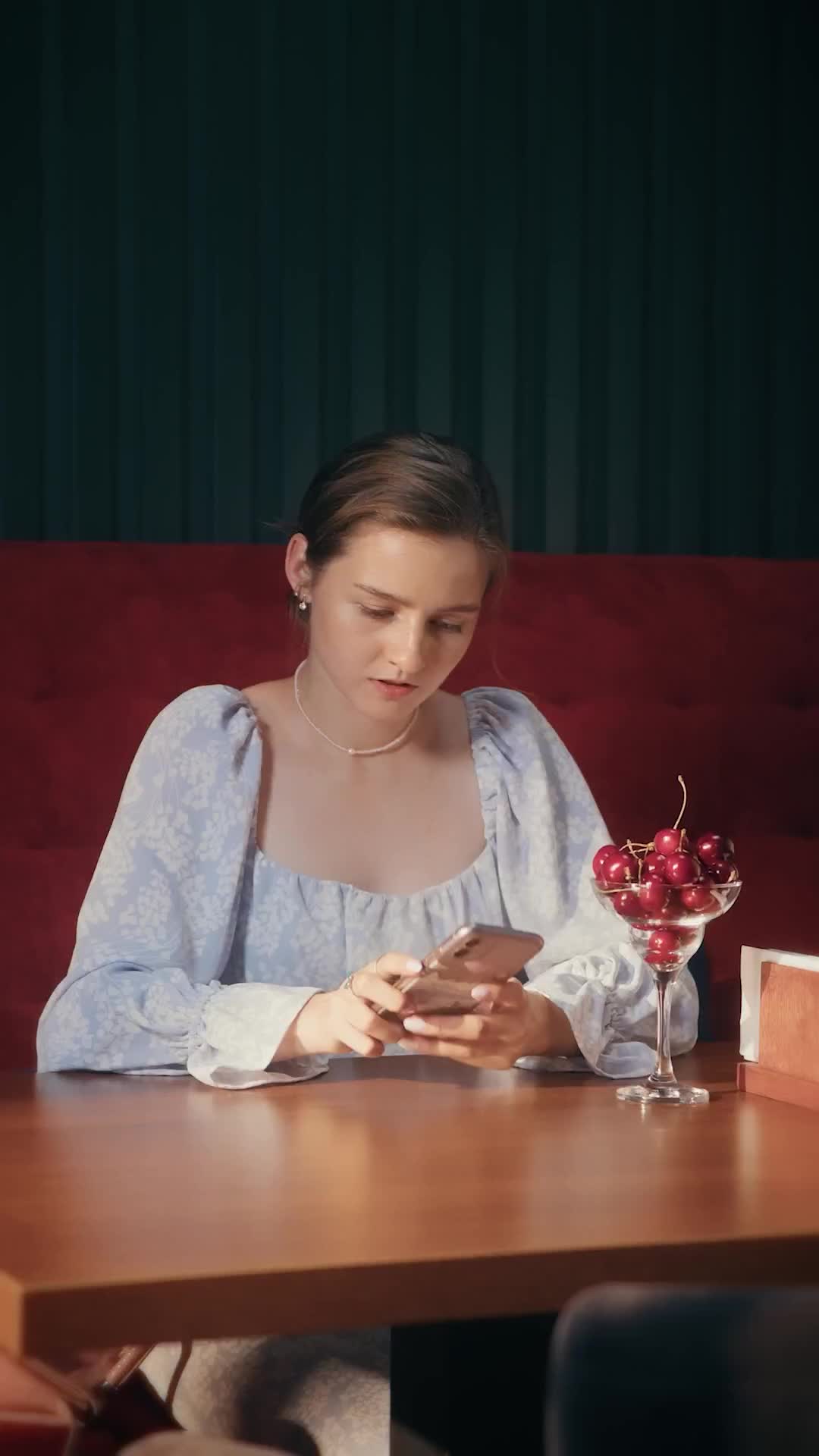 НМГ запускает первый российский сериал в жанре микродрамы на платформе Сторис