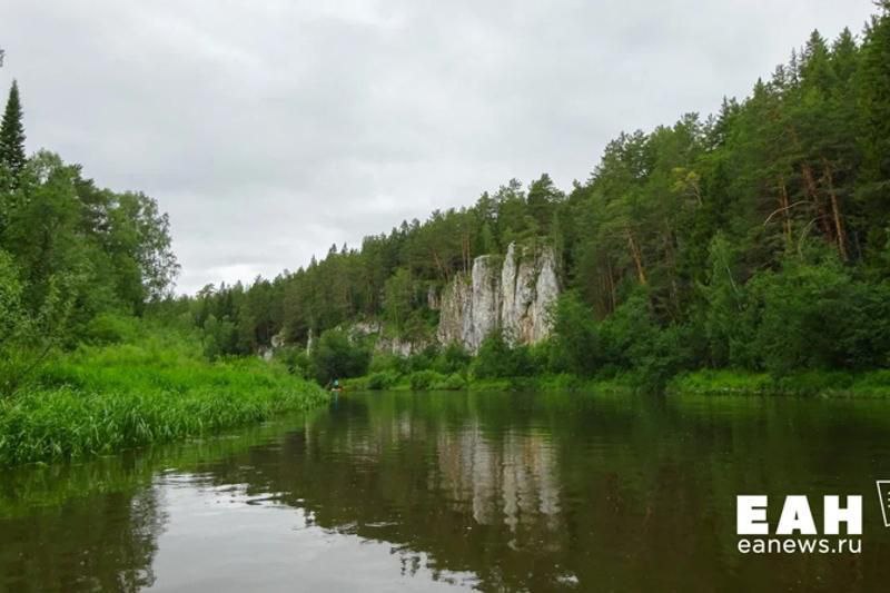 Одной из должностей лишилась глава департамента туризма Свердловской области Эльмира Туканова Она больше не будет возглавлять наблюдательный совет АНО «Управляющая компания туристско-рекреационными кластерами». Ее место займет замгубернатора Дмитрий Ионин. «Нам не было понятно, чем занимается руководитель на своем посту. Могу предположить, что не велась работа с резидентами и инвесторами кластера «Гора Белая». Отстранение главы департамента от этой должности воспринимаем положительно: очевидно, что был упущен целый пласт работы, которая была важна для развития кластера», - прокомментировал новость об отставке Тукановой глава Уральской ассоциации туризма Михаил Мальцев.