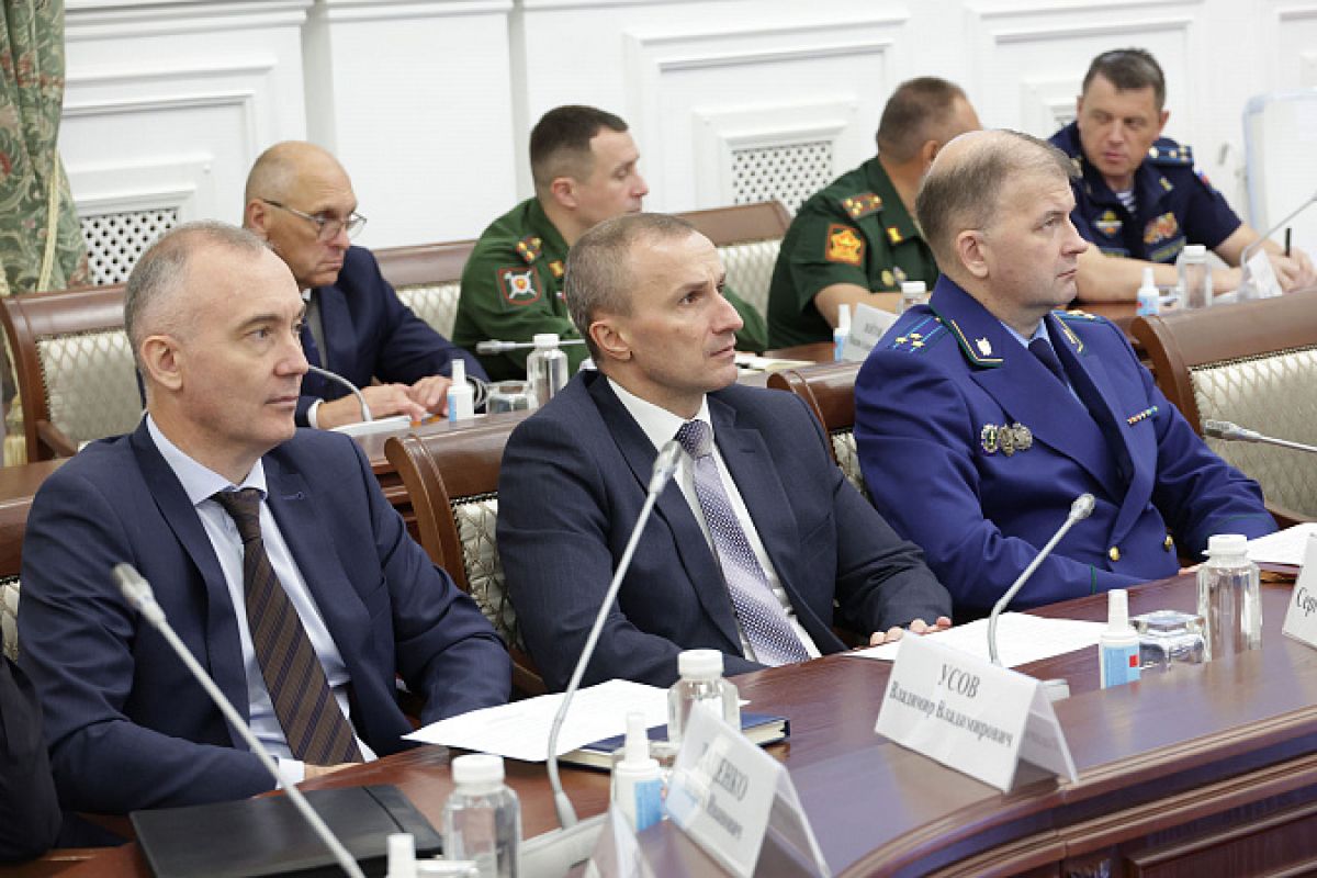 В Тульской области оптимизируют выдачу водительских удостоверений   newstula ru fn 1712314 html 20 августа на совещании с руководителями территориальных органов федеральных органов исполнительной власти под председательством губернатора Дмитрия Миляева обсудили перевод ряда услуг которые предоставляет МРЭО ГИБДД УМВД России по Тульской области на электронный документооборот   Прислать новость Подписаться