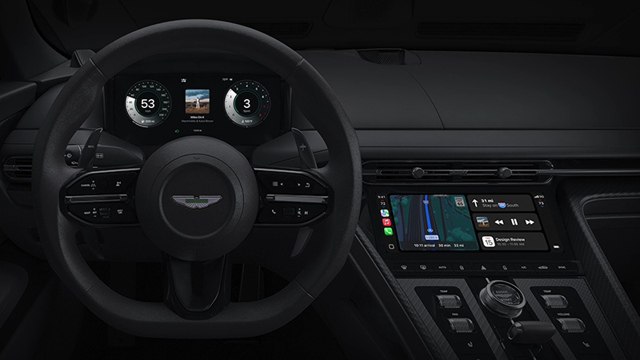 Audi и Mercedes-Benz отказались от платформы Apple CarPlay Ultra, но обычный CarPlay оставят Audi и Mercedes-Benz не будут устанавливать новую автомобильную платформу Apple CarPlay Ultra, представленную в мае, несмотря на то что Apple ранее указала их в числе будущих партнёров. Об этом сообщает 9to5Mac, добавив, что они — не единственные автопроизводители, отказавшиеся от нового решения компании из Купертино. Первым начала устанавливать новую платформу в своих автомобилях, поставляемых в США и Канаду, британская Aston Martin. Также о намерении использовать CarPlay Ultra заявила компания Porsche. Apple утверждает, что «многие другие автопроизводители» присоединятся к ним, однако это пока не подтверждается. Об отсутствии планов по поддержке нового автомобильного пользовательского интерфейса Mercedes сообщила ещё в апреле прошлого года. По данным Financial Times, ещё один немецкий автомобильный бренд премиум-класса Audi также сделал разворот на 180 градусов и отказался использовать CarPlay Ultra.