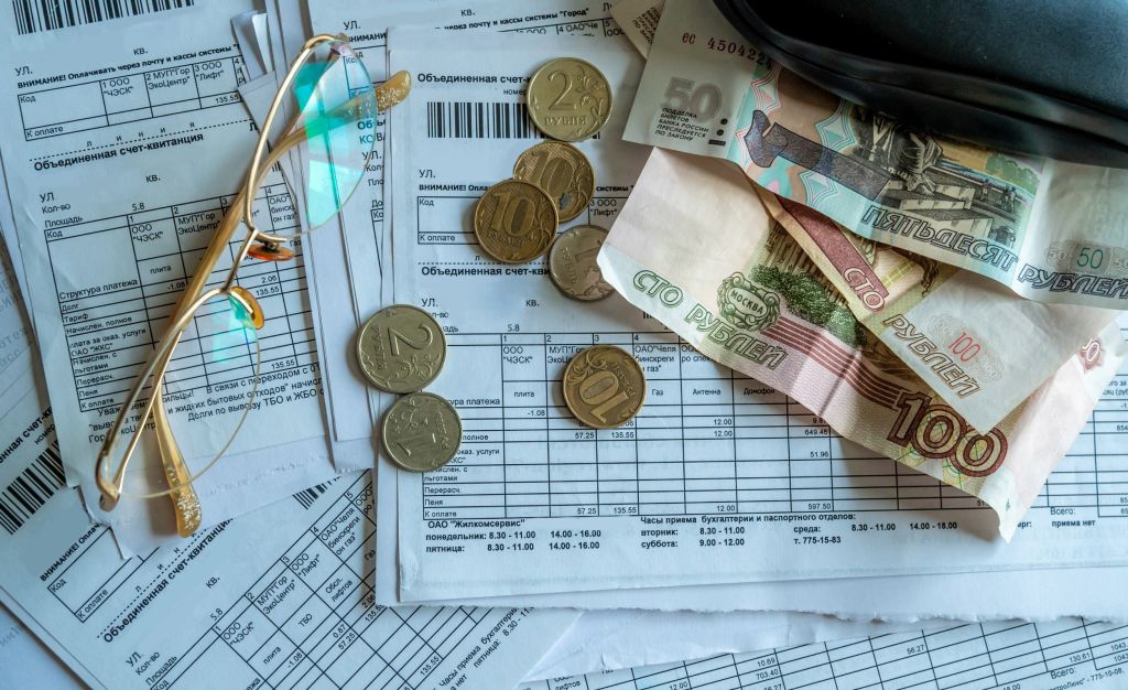 Неизвестные рассылают южноуральцам фейки о перерасчете коммунальных услуг Министерство социальных отношений Челябинской области опровергло информацию о том, что в регионе начался перерасчет платы за коммунальные услуги. Такие письма стали получать жители региона на электронную почту. — Эта информация не соответствует действительности, — предупреждает жителей региональный минсоц. — В целях безопасности ваших персональных данных убедительно просим не переходить по ссылкам и не вносить никаких сведений.