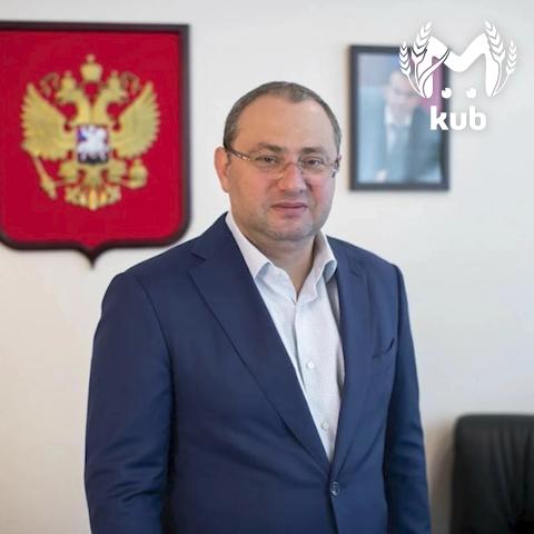 Мошенники рассылают фейковые сообщения от имени главы минздрава Краснодарского края. Представляются Евгением Филипповым, пишут главврачам поручения и просьбы, которые не имеют отношения к реальному министерству.
