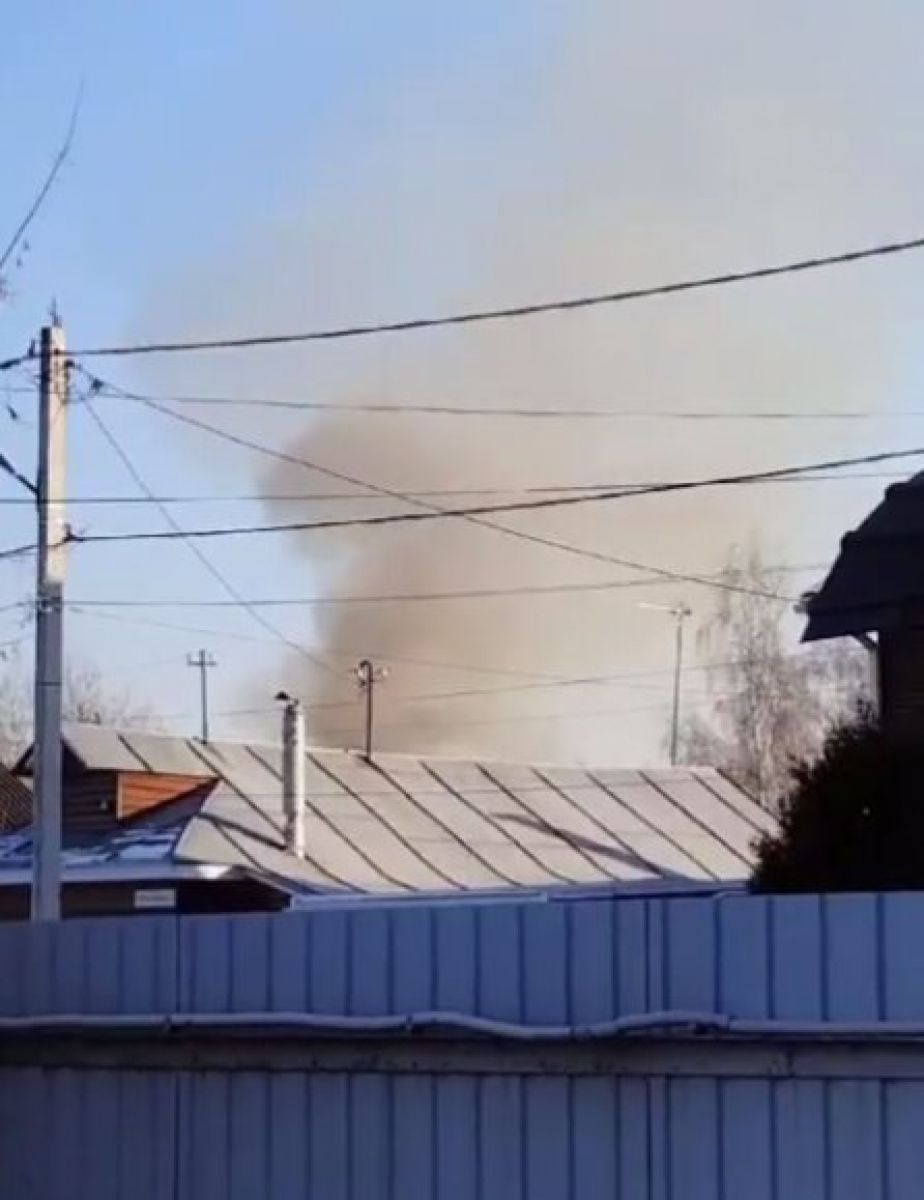 В Иванове пожарные помогли мужчине выбраться из огненной ловушки     Пожар в частном доме ликвидирован на площади 120 кв. м.  ↗  Прислать новость   Подписаться