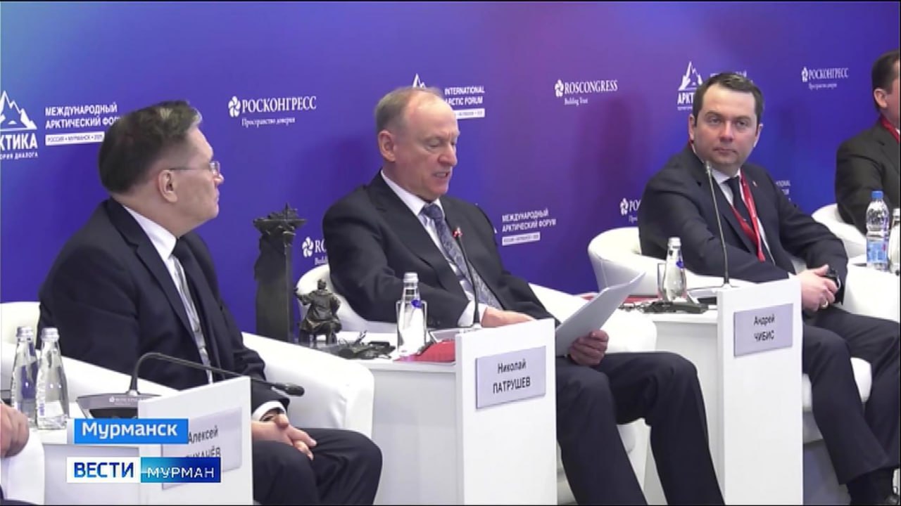 Николай Патрушев: в Мурманске работает Федеральный центр арктической медицины По его словам, Центр осуществляет организационно-методическое сопровождение работ в условиях Арктики, в том числе на борту атомных ледоколов. В дальнейшем планируется открыть подразделения экстренной медицины на протяжении всего Севморпути, отметил председатель Морской коллегии России. Подпишись — Вести Мурман