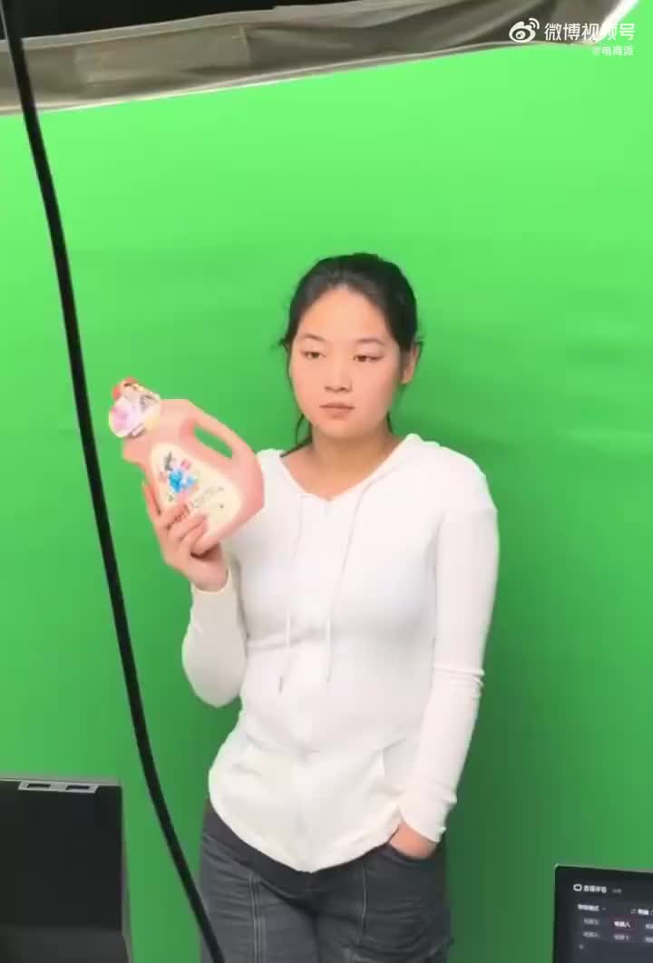 Китайские онлайн-магазины внедряют ИИ для создания рекламных аватаров