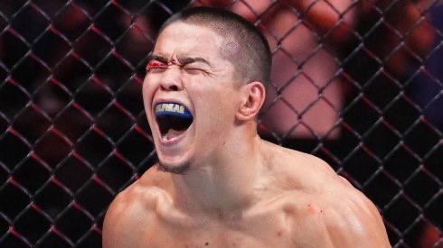 Асу Алмабаев побеждает Хосе Очоа решением судей на турнире UFC в Абу-Даби.