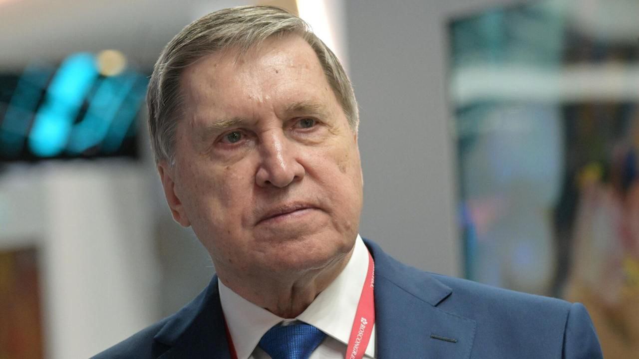 Владимир Путин примет участие в предстоящем саммите БРИКС, но пока не решено, в каком формате, сообщил помощник президента РФ Юрий Ушаков.