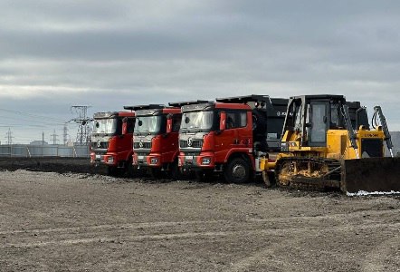 В Мариуполе намерены построить новый электрометаллургический завод на территории порядка 6000 м²  Как отметил зампредседателя правления Корпорации развития Донбасса, сумма инвестиций по нему составляет 30 миллиардов рублей. Будет создано 1000 рабочих мест, предприятие будет выпускать арматурную сталь и литые заготовки.