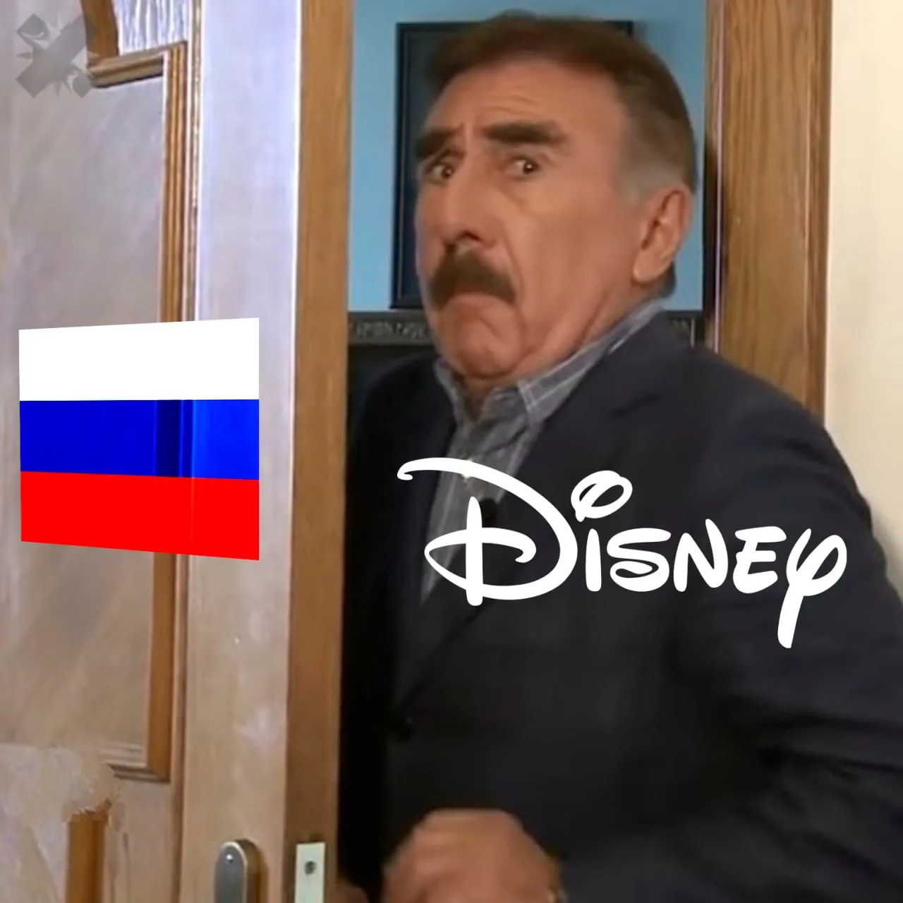 Показ фильмов Disney в России ПРЕКРАТИТСЯ к концу 2026 года Компания не продлит лицензионные контракты с российскими видеосервисами Хиты вроде Короля Льва и Зверополиса убрали ещё в 2023 году Сейчас осталась лишь часть старых лент Во многих онлайн кинотеатрах контент Disney уже отсутствует Дальнейшее использование их проектов будет нарушением авторских прав а сейчас зарубежные фильмы в кинотеатрах показывают легально что ли НМШ