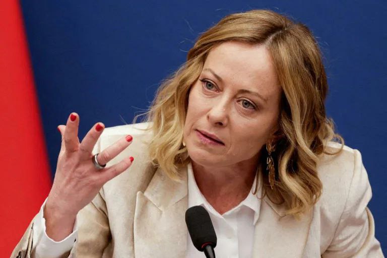 США следует проявить такую же решимость в прекращении огня на Украине, как и в ситуации с Израилем и Ираном, - заявила премьер Италии Мелони  Об этом, по её словам, она сказала Трампу на саммите НАТО в Гааге.