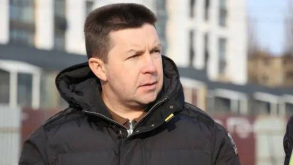 Мэр Липецка Роман Ченцов объявил о сложении полномочий из за семейных обстоятельств Его заявление рассмотрят на сессии городского Совета депутатов Подписаться Написать нам