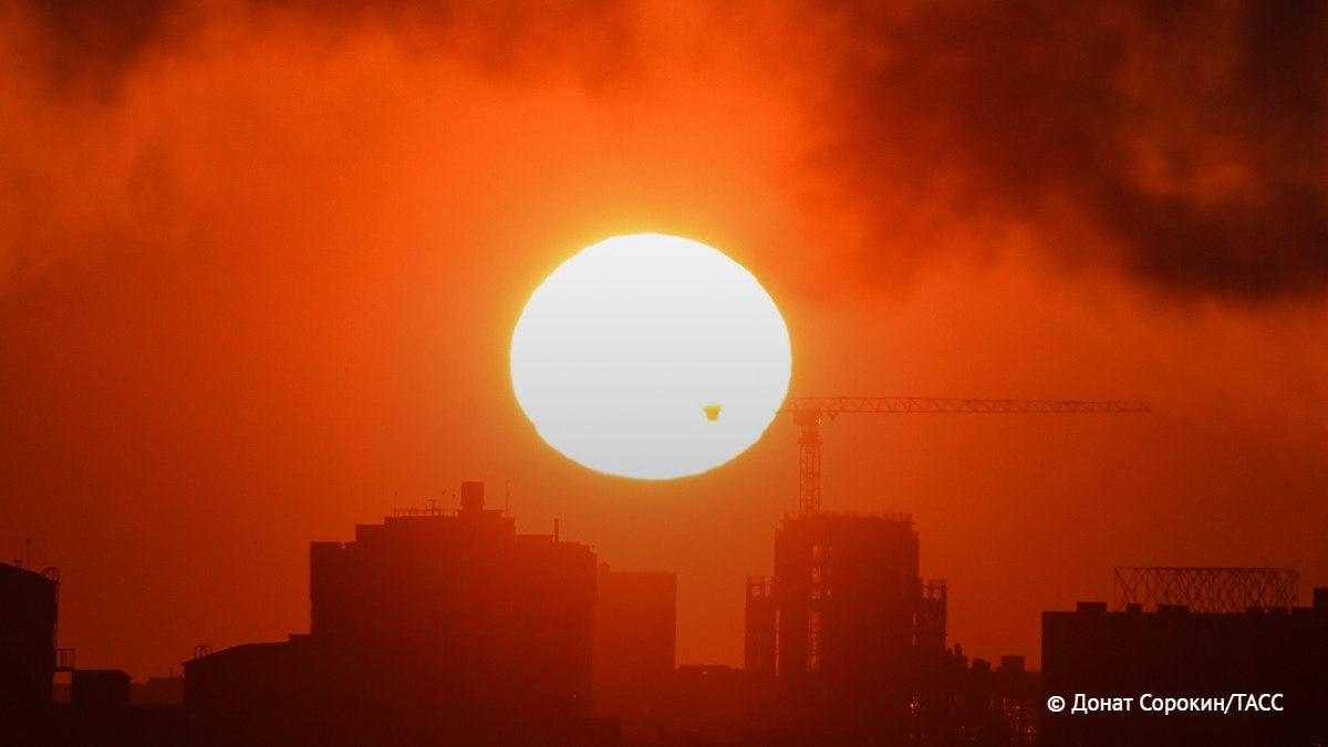 Вспышка предпоследнего класса мощности зарегистрирована на Солнце в ночь на 12 мая. Ее продолжительность составила 11 минут, сообщили ТАСС в ФГБУ "ИПГ". / Наука