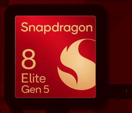 Snapdragon 8 Elite Gen 5 набрал рекордные 4 4 млн баллов в AnTuTu Флагманский чип Qualcomm следующего поколения Snapdragon 8 Elite Gen 5 хоть еще и не представлен официально но уже успел засветиться в бенчмарке AnTuTu v11 Там новинка умудрилась набрать рекордные 4 4 млн баллов Об этом сообщил авторитетный инсайдер Digital Chat Station