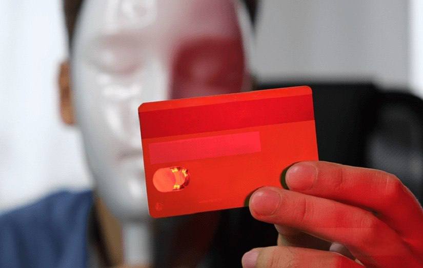 В Узбекистане теперь можно будет узнать не оформили ли мошенники на вас карты или SIM карты До декабря 2026 года на портале MyGov uz запустят сервис где каждый сможет увидеть сколько банковских карт и мобильных номеров зарегистрировано на его имя Это позволит быстро проверить не открыли ли на вас что то без вашего ведома и при необходимости подать заявку на закрытие прямо онлайн Подписаться на канал Узбекистан Online