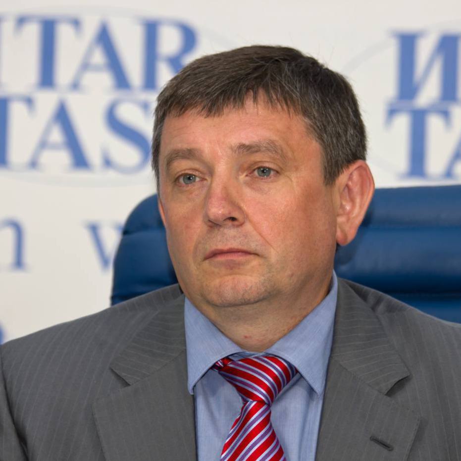Виктор Кокшаров стал президентом УрФУ после 15 лет на посту ректора Пресс-служба УрФУ сообщила об избрании Виктора Кокшарова на должность президента вуза. Решение было принято на заседании Большого учёного совета. Должность президента в УрФУ была возрождена специально для него, пишет «Сигнал Урал». Напомним, что на посту ректора Виктора Кокшарова сменил Илья Обабков, директор ИРИТ-РТФ. Новости Екб тут