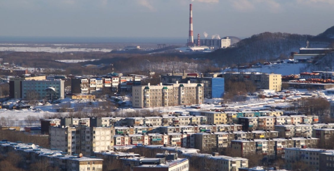 Петропавловск-Камчатский получил паспорт готовности к отопительному сезону  Дальневосточное управление Ростехнадзора выдало Петропавловску-Камчатскому паспорт готовности к отопительному сезону. Город готов к зиме 20024-2025 годов. Нажмите для подробностей -