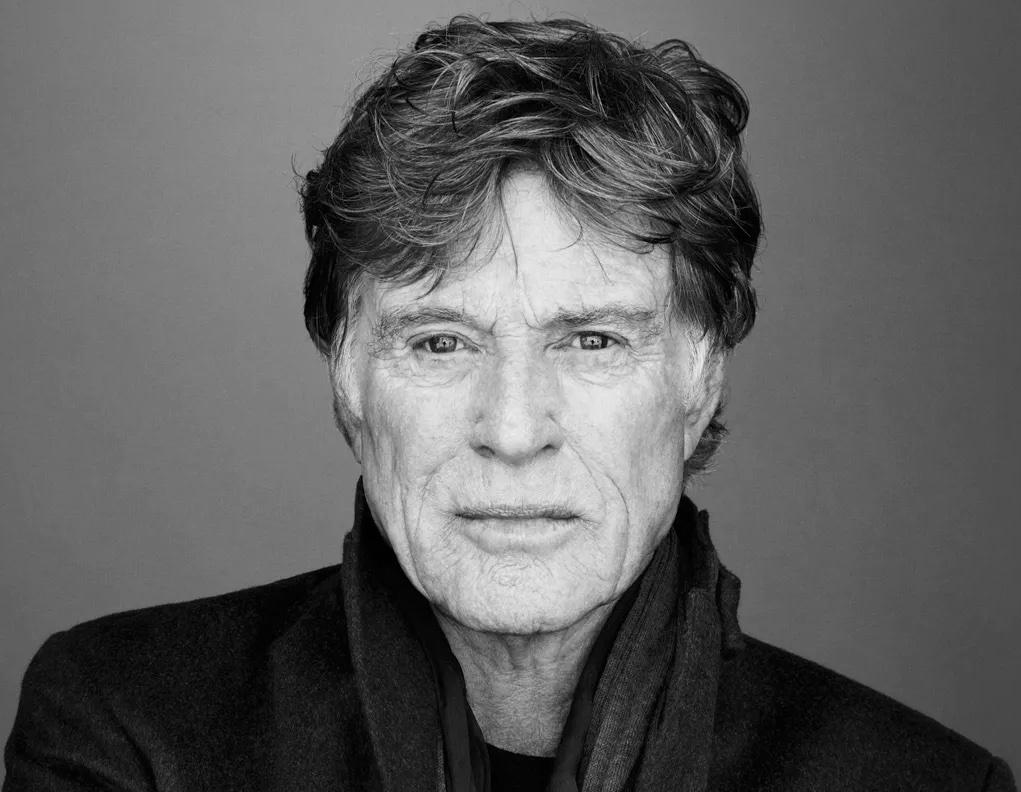 Умер актёр и режиссёр Роберт Редфорд ему было 89 лет Об этом сообщила газета The New York Times Среди наиболее известных ролей Редфорда фильмы Бутч Кэссиди и Сандэнс Кид Вся президентская рать Три дня Кондора и Афера В зрелом возрасте он занялся режиссурой его дебютная картина Обыкновенные люди получила четыре премии Оскар включая Лучший фильм и пять наград Золотой глобус В 1980 х годах Редфорд основал институт Сандэнс и одноимённый фестиваль независимого кино В 2002 году он был удостоен почётного Оскара за вклад в кинематограф Новости Дня