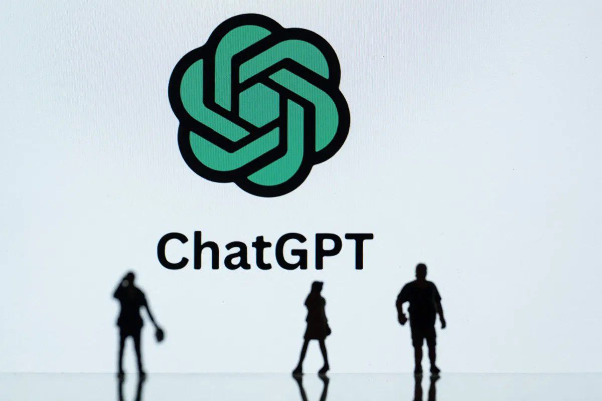 Полная загрузка: миллиарды промтов в день для ChatGPT OpenAI рассказала, что ChatGPT получает 2,5 миллиарда запросов в день. Только из США — 330 миллионов. Для сравнения: в Google ежедневно ищут что-то около 14 миллиардов раз. Пока цифры не сравнялись, но ChatGPT догоняет в рекордном темпе 