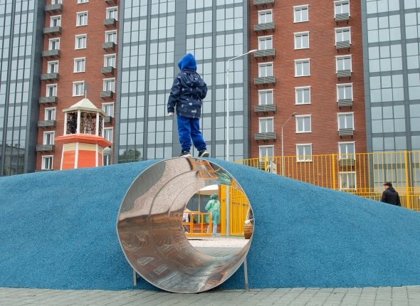 В России предложили выдавать молодежи бесплатное жилье за брачный стаж При разводе квартиры будут изымать Читать подробнее на сайте