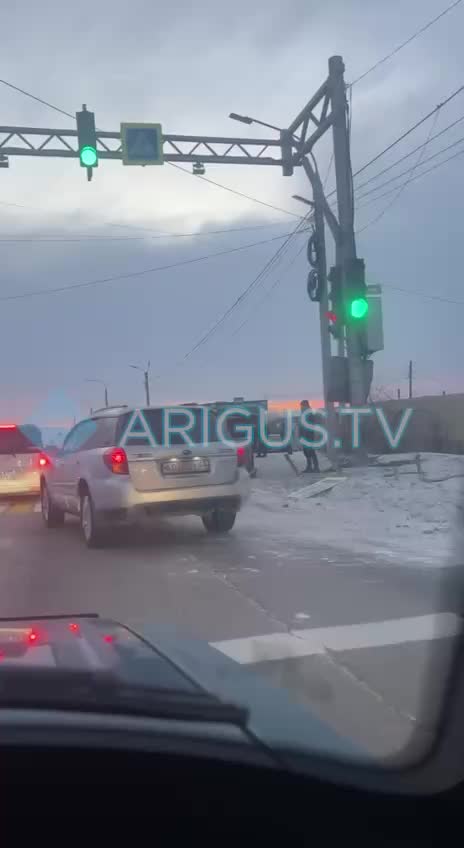 Авария с наездом на троих пешеходов в Улан-Удэ: водитель не успел затормозить