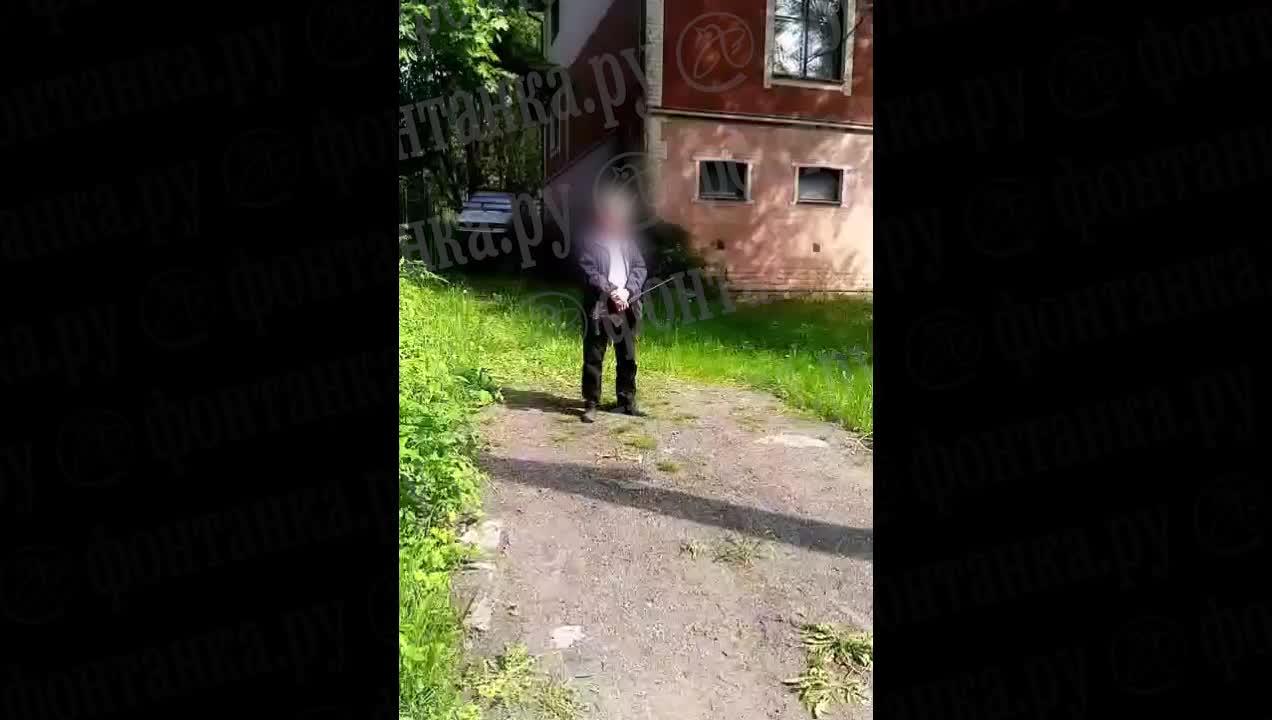 Мужчина с дробовиком не пустил газовщиков в Парголово