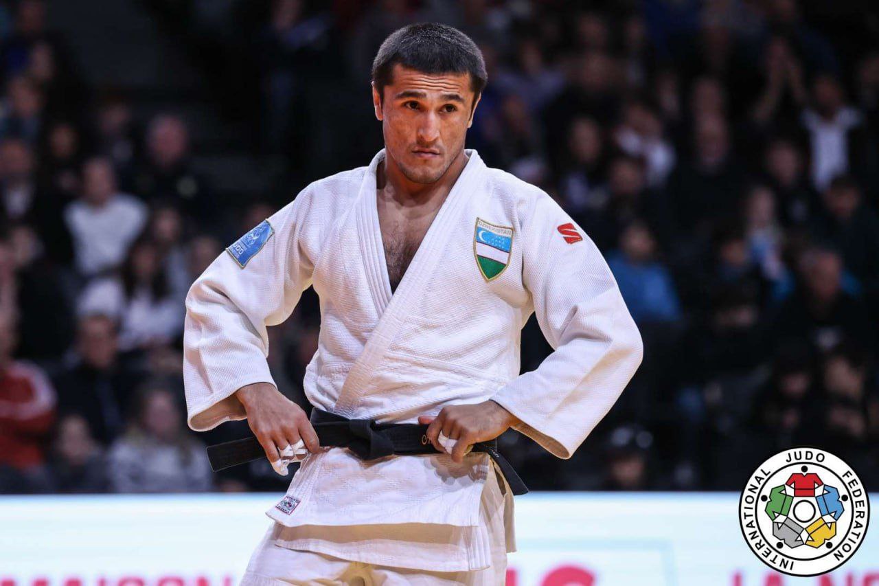 Спортсмен из Узбекистана завоевал серебряную медаль на Гран при по дзюдо проходящем в Китае в финальном поединке дзюдоист Шахрам Ахадов уступил японцу Юдаю Танаке