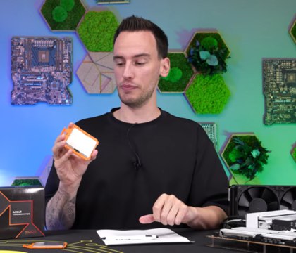 der8auer показал, на что способен процессор AMD Ryzen Threadripper 9970X в играх в 1080p и 4K  Автор YouTube-канала der8auer опубликовал видео с демонстрацией возможностей профессионального процессора AMD Ryzen Threadripper 9970X. Он также показал, на что он способен в популярных играх и сравнил его с обычными чипами. Так, на ПК с AMD Ryzen Threadripper 9970X и GeForce RTX 5090 в 1080p при максимальных настройках в Cybeprunk 2077 получаются средние 146 fps.  Читать далее