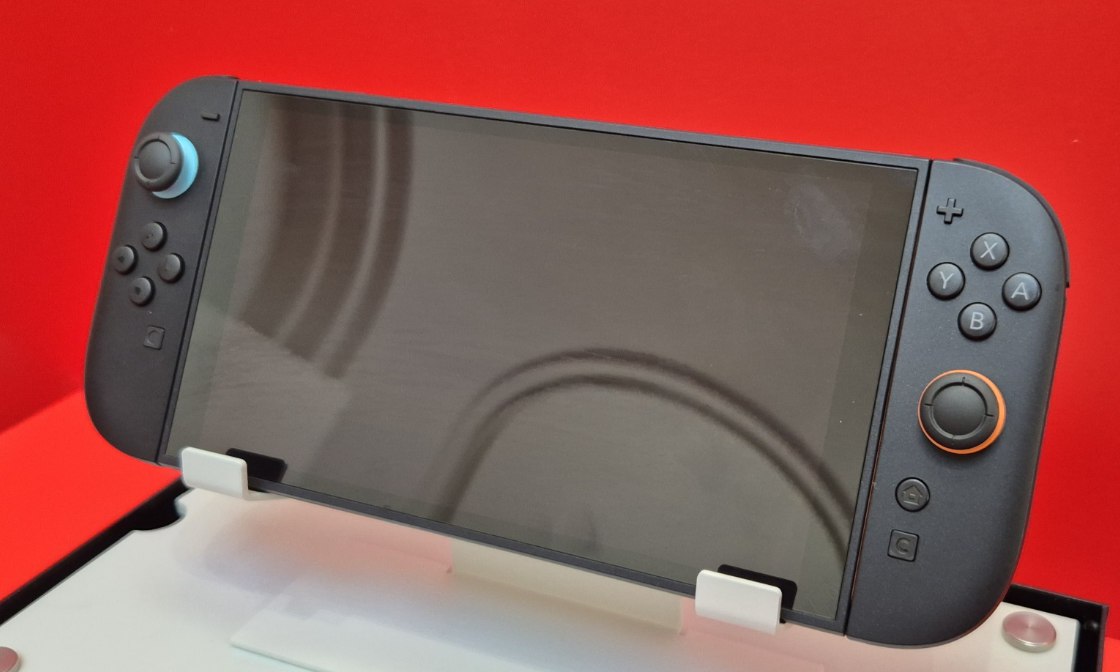 Первая распаковка Nintendo Switch 2 в России — в сети показали интерфейс на русском языке Кто-то уже может потрогать Nintendo Switch 2 не только в рамках какой-нибудь выставки.