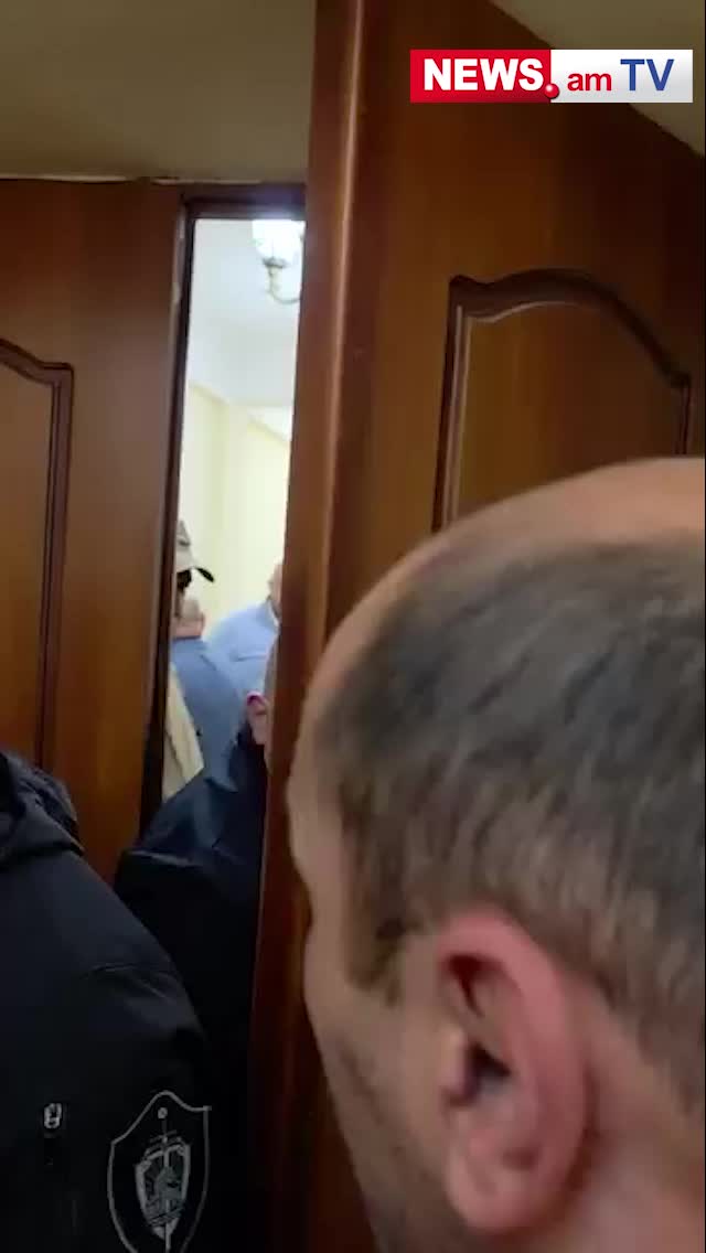 Арест мэра Гюмри: Служба национальной безопасности проводит операцию в мэрии