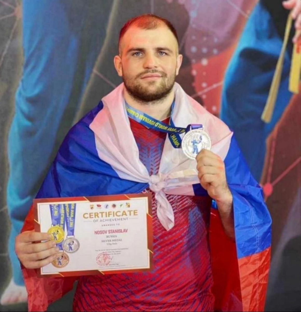 Воронежский спортсмен стал мастером спорта международного класса, ещё шесть атлетов - мастерами спорта России Представитель восточного боевого единоборства Станислав Носов стал мастером спорта международного класса. Ещё четыре воронежских спортсмена стали мастерами спорта России. ↗ Прислать новость Подписаться