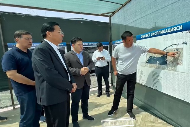 Андижанская область привлекает 500 млн инвестиций от China Shandong Huada Group Под председательством хокима Андижанской области Шухратбека Абдурахмонова прошли переговоры с инвестором и партнёрами китайской компании China Shandong Huada Group прибывшими в регион Встреча состоялась при участии ответственных руководителей областных ведомств English O zbek tilida Ўзбек тилида На русском