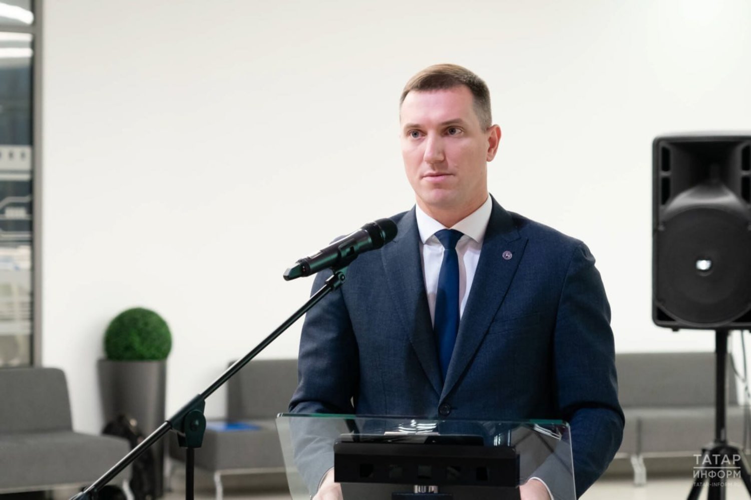 Глава Минцифры Татарстана Илья Начвин Работаем над тем чтобы избежать таких сбоев в будущем В министерстве цифрового развития Татарстана предоставили официальную информацию о восстановлении работы государственных цифровых сервисов rv shorts