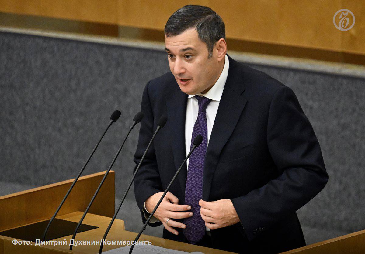 Губернатор Курской области Александр Хинштейн попал в ДТП Об этом он сообщил в своем Telegram канале Автомобиль политика занесло на повороте и выбросило на обочину Сейчас нахожусь в больнице Слава Богу все обошлось без серьезных последствий Пострадавших нет с другими машинами не столкнулись подчеркнул он Подписывайтесь на Ъ Оставляйте бусты