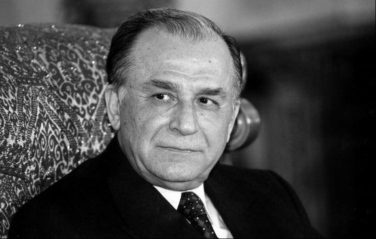 Умер бывший президент Румынии Ион Илиеску, ему было 95 лет.