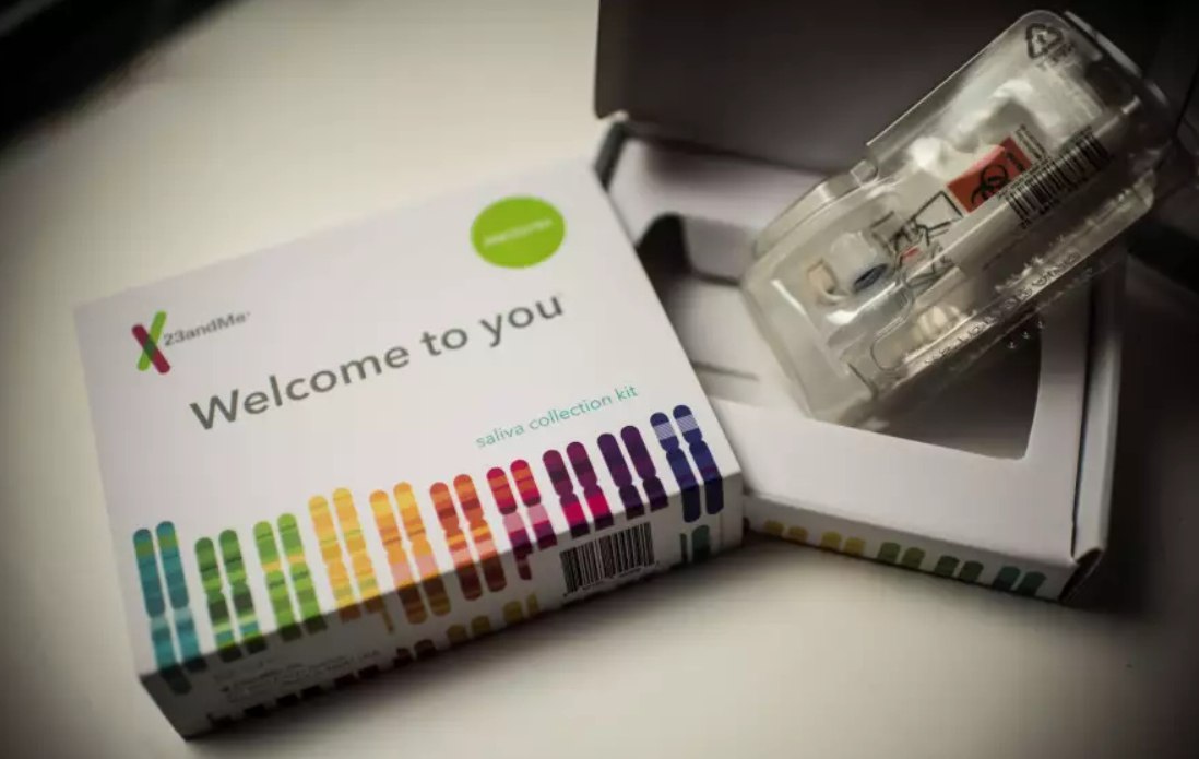 Подавшая на банкротство 23andMe, известная благодаря своим домашним тестам ДНК, нашла покупателя. Её активы, в том числе базу персональных и генетических данных 15 млн клиентов, получит фармкомпания Regeneron за $256 млн vc.ru/money/1996577
