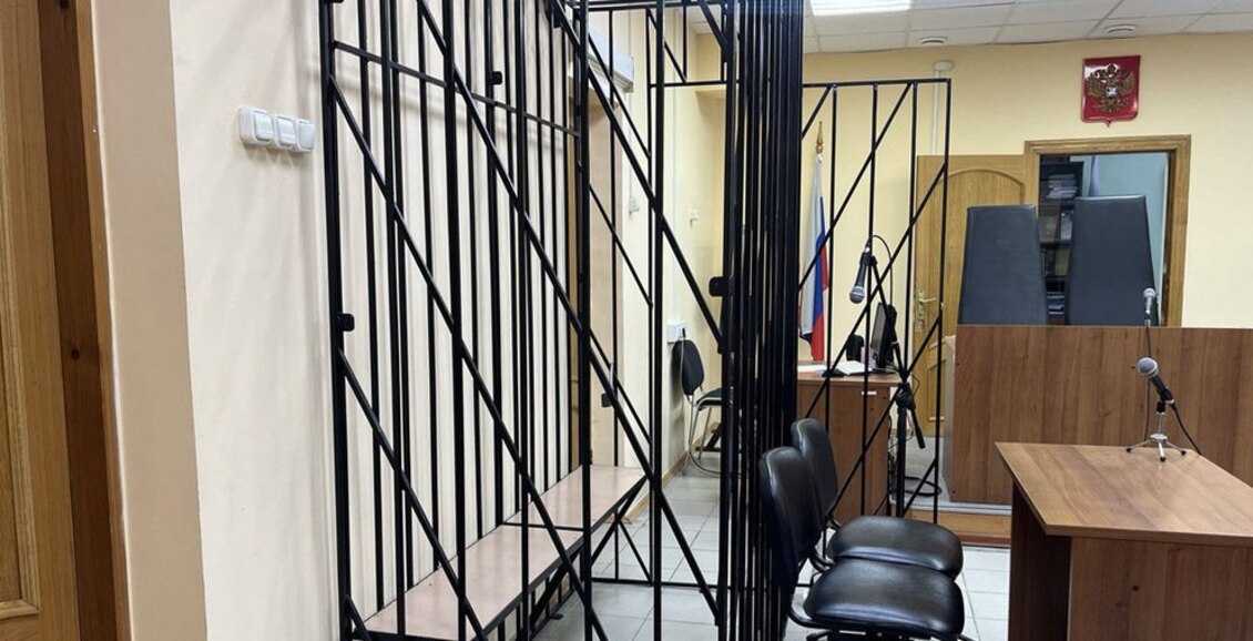 Экс директор школы в Тигильском районе оштрафована за мошенничество Тигильский районный суд Камчатского края вынес приговор бывшему директору местной школы Её признали виновной в мошенничестве в крупном размере с использованием служебного положения Нажмите для подробностей   kam24 ru news main 20251112 122572 html utm source telegram utm medium messenger