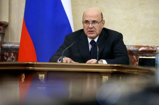 Технопарки и приоритетные проекты: Мишустин поручил проработать новые меры поддержки бизнеса Поручения даны по итогам заседания Правительственной комиссии по вопросам развития малого и среднего предпринимательства состоялось 19 мая , уточнили в пресс-службе кабмина. Поручено: Проработать выделение дополнительных бюджетных средств на развитие промышленных парков, технопарков и бизнес-парков. Срок - до 1 октября. Продумать пополнение перечня приоритетных проектов. Туда могут войти новые технопарки, в которых планируют работать представители малого и среднего бизнеса, чья деятельность связана со сферой креативных индустрий. Срок - до 1 октября. До 15 сентября Минэкономразвития и Минфин должны проработать вопрос о финансировании участия центров "Мой бизнес" в работе по сопровождению ветеранов СВО при заключении ими социального контракта на открытие своего дела в первые два года становления бизнеса. С этой целью планируется перераспределение бюджетных средств. Обеспечение такой возможности должно быть во всех регионах. Представить предложения по внесению изменений в законодательство, направленных на наделение статусом социального предприятия бизнеса индивидуальных предпринимателей без сотрудников , принимавших участие в СВО. Срок - до 6 октября.