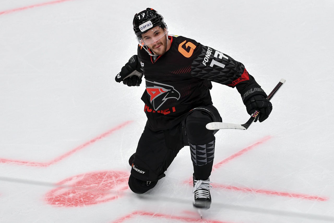 Еще один игрок Авангарда примет участие в Матче звёзд КХЛ Сегодня 5 декабря завершилось голосование среди представителей СМИ по итогам которого нападающий Константин Окулов был выбран в команду лучших российских игроков Отметим что в состав сборной KHL RUS Stars также вошел Дамир Шарипзянов Александр Радулов Данил Аймурзин и вратарь Филипп Долганов В этом году Матч звёзд КХЛ пройдет 7 и 8 февраля в Екатеринбурге на льду новой УГМК Арены Фото ХК Авангард   Подписывайтесь на 12 канал в МАХ