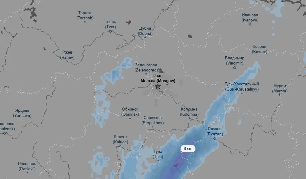 В пятницу 24 апреля в отдельных районах Подмосковья в основном на востоке северо востоке и юго востоке может сформироваться временный снежный покров до 8 см сообщил метеоролог центра Фобос Евгений Тишковец Он уточнил что в Москве преимущественно на востоке в пределах МКАД местами появится снег толщиной 1 3 см Тишковец отметил что с середины четверга до утра пятницы ожидается метель и порывистый ветер видимость на дорогах ухудшится до 1 4 км а местами до 400 900 м К воскресенью 26 апреля снег растает moscowlenta