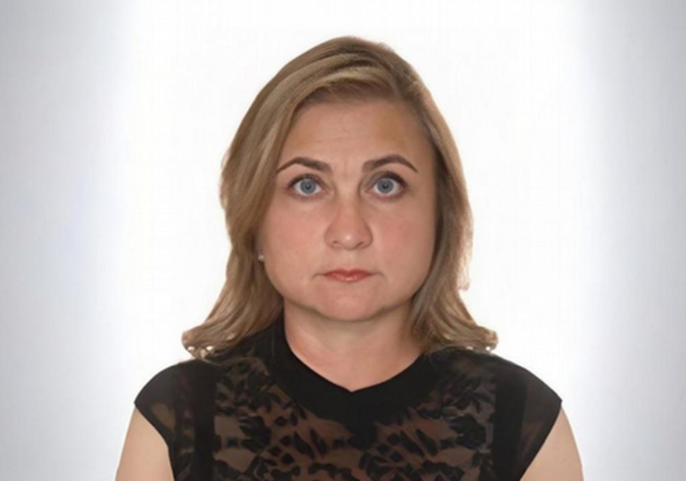 Начальником Управления образования администрации Ижевска назначена Галина Камалутдинова Для справки Галина Камалутдинова родилась в Ижевске Окончила ГГПИ им В Г Короленко и Российскую правовую академию Минюста РФ В 1994 2020 годах работала в образовательных организациях города Ижевска преподавала историю в школах 10 12 17 В 2020 2023 годах занимала должность замначальника Управления образования администрации Ижевска