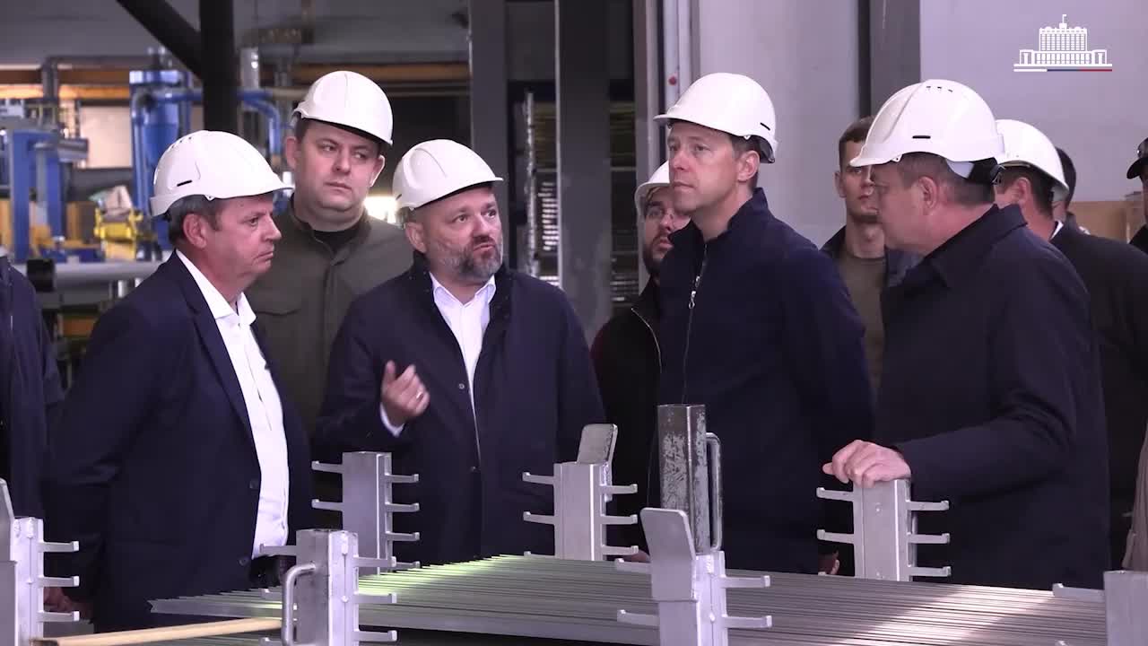 Денис Мантуров посетил Луганскую Народную Республику для поддержки промышленности