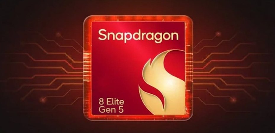 Qualcomm Snapdragon 8 Elite Gen 5 бьёт все рекорды в AnTuTu Ещё не анонсированный процессор Qualcomm Snapdragon 8 Elite Gen 5 установил рекорд в бенчмарке AnTuTu v11 набирая от 4 2 до 4 4 миллиона баллов Согласно данным авторитетного инсайдера Digital Chat Station чип демонстрирует беспрецедентную производительность что может сделать его самым мощным мобильным процессором на рынке Эти показатели значительно превосходят результаты конкурентов включая ближайшего соперника MediaTek Dimensity 9500 Архитектура процессора включает два высокопроизводительных ядра с частотой 4 61 ГГц и шесть энергоэффективных ядер на 3 63 ГГц За графическую производительность и обработку искусственного интеллекта отвечает GPU Adreno 840 с тактовой частотой 1 2 ГГц Такая конфигурация позволяет достичь исключительной производительности как в играх так и в ресурсоёмких задачах iguides