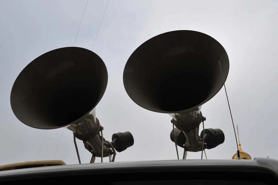 Сирены и сигналы тревоги завоют в Петербурге 4 марта Плановая проверка будет транслироваться через городские громкоговорители а также в радио и телеэфире по всему городу Сергей Шахиджанян Читай нас в MAX Читай нас в Telegram