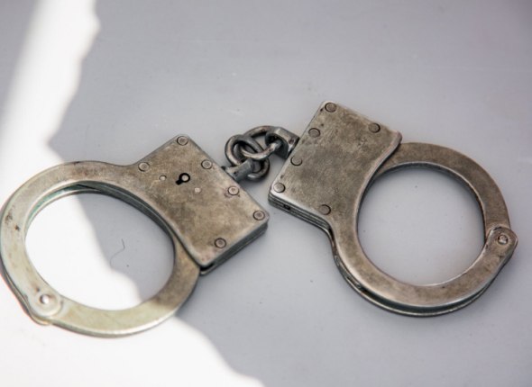 В Иркутске судят мужчину, скрывавшегося 3 года после смертельного ДТП Подсудимого экстрадировали из США — сейчас он находится под стражей Читать подробнее на сайте...