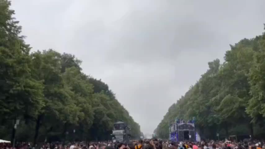 Массовые передозировки на техно-вечеринке в Берлине: 69 госпитализаций
