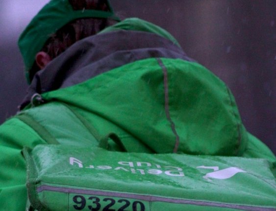 Интернет магазины стали брать с покупателей дополнительные суммы на этапе оплаты Потребители столкнулись с новыми скрытыми сборами при оплате покупок в интернете Читать подробнее на сайте