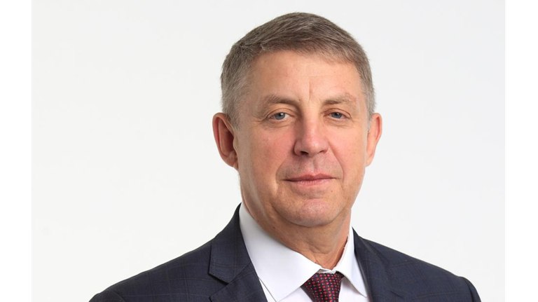 Брянский губернатор поздравил социальных работников с профессиональным праздником Губернатор особо поблагодарил за труд всех тех, кто работает в приграничных районах, в прифронтовых условиях, рискуя своими жизнями и здоровьем под налетами и обстрелами врага. ƃℾ подписаться прислать новость